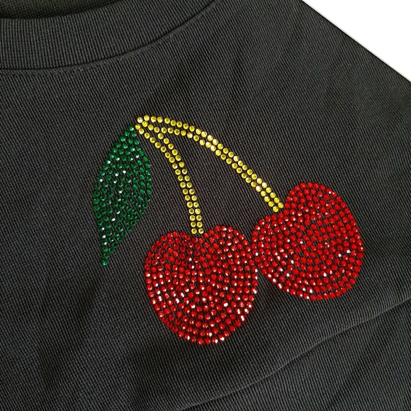 Millau Cherry Crop Top NWT Size Small - Picture 2 of 8